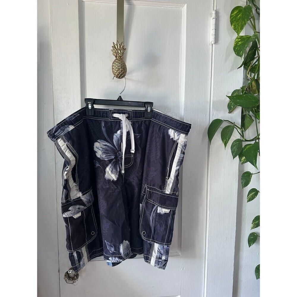 Lanes Boro Sport Men’s size x-Large Swim Trunks